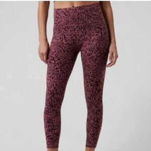 Athleta Pink Mauve Salutation Stash Pocket II Printed 7/8 Tight; size XXS
